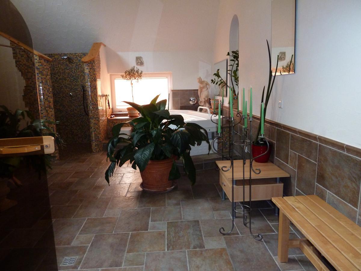 Hotel Gasthof Zur Krone Oberzent Exteriér fotografie